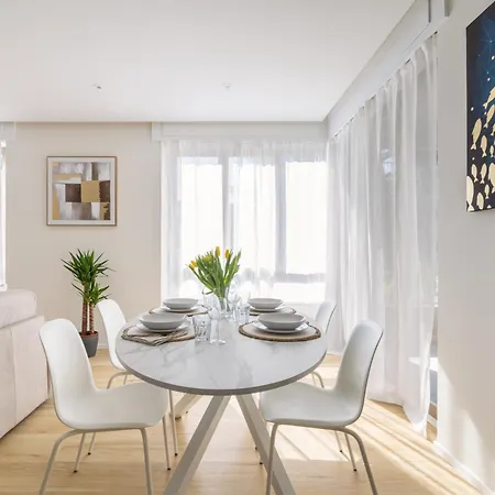 Family Joy - Location & Garage Apartamento